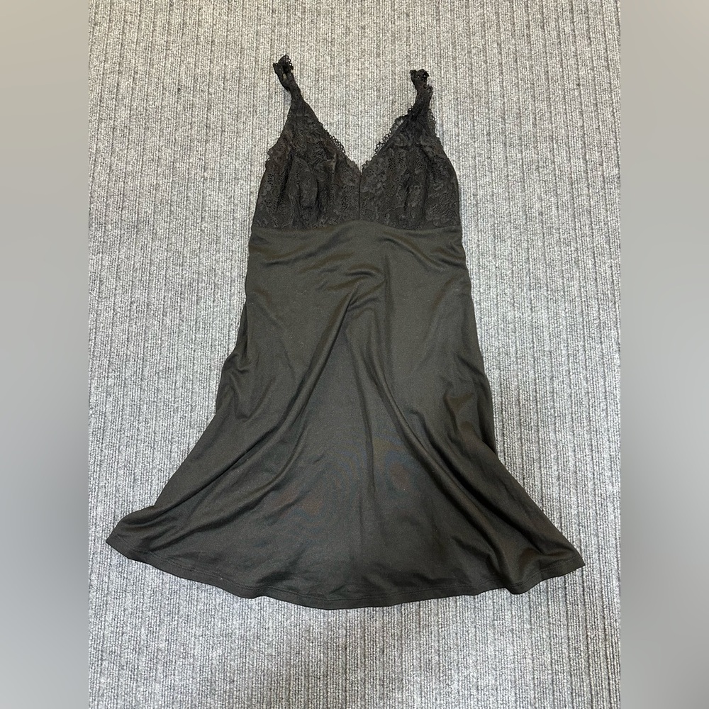Flora Nikrooz‎ chemise or slip dress